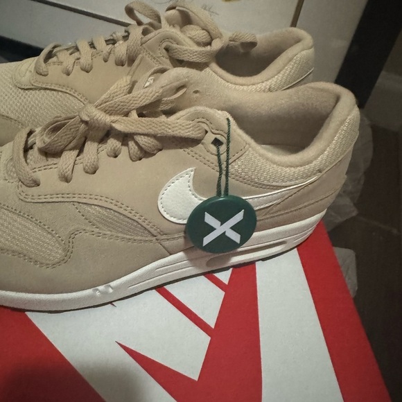 AUTHENTIC NIKE AIR MAX 1 DESERT ORE SIZE 9 - Picture 5 of 16